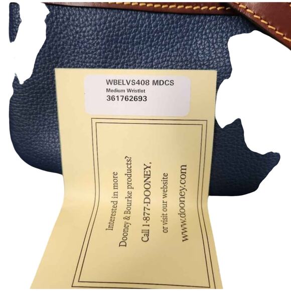 New Dooney and Bourke Navy Wristlet - Picture 6 of 11